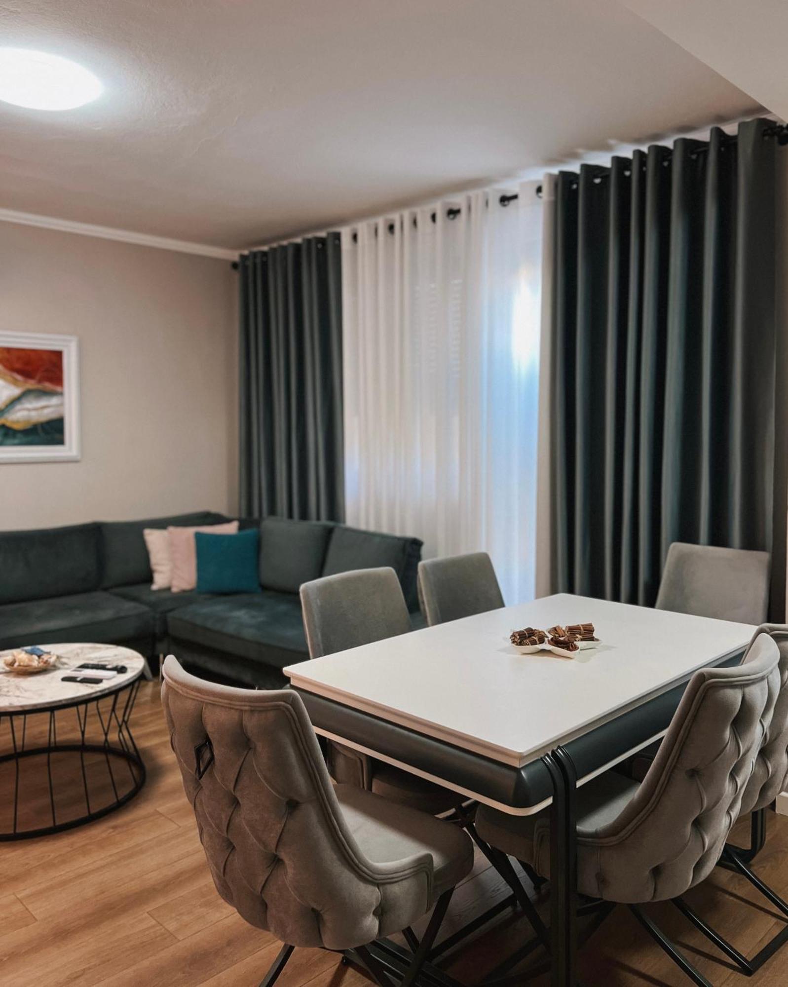 Green Apartment *